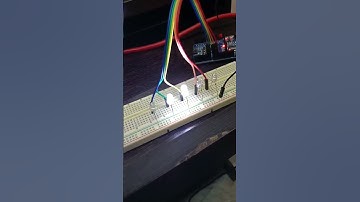 LED Chaser #led #arduino #shorts #embeddedsystems #shortsfeed #viral #hardware #youtubeshorts