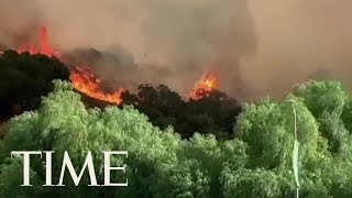 Firefighters in california worked overnight to battle a blaze that
broke out saturday afternoon los angeles, calif., near warner bros.
studios the holl...