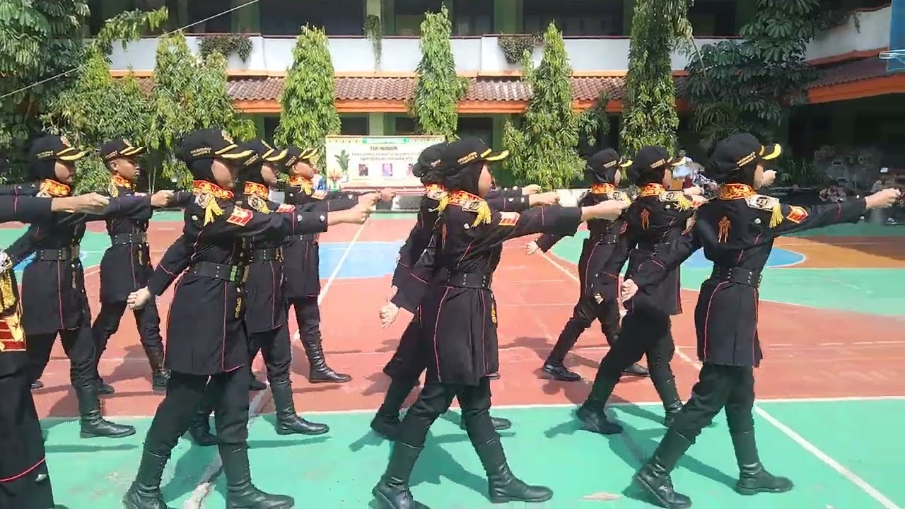 Pasukan Paskibra SMP Negeri 149 yang cetar