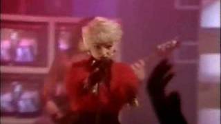 The Primitives - Out Of Reach performance