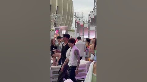 워터밤 VVIP존 박재범 간지