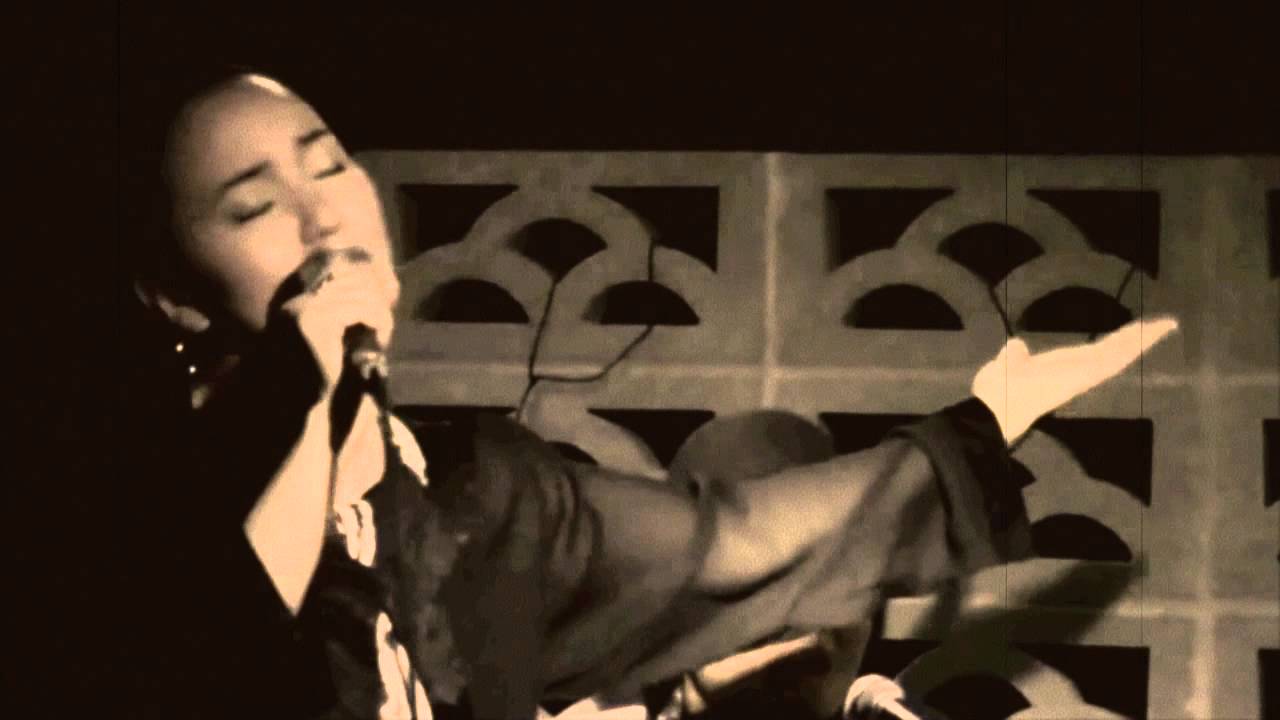 Sleduj 大城クラウディア／南へ na YouTube