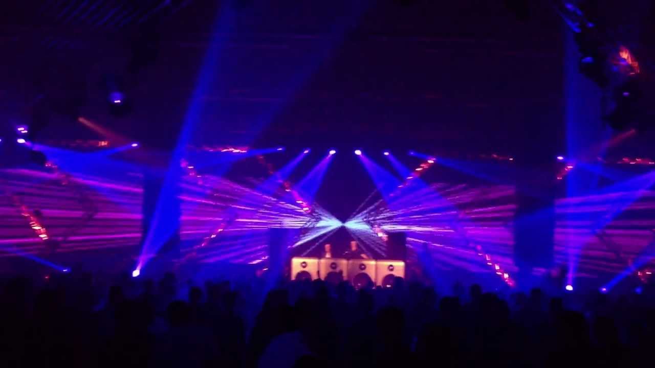 Saltzer Vs Qrank @ Bassleader 2013