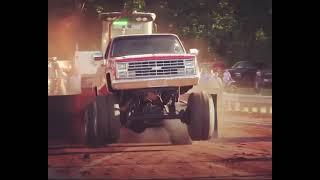 85 Chevy Pullin With Bead Locked 44 Boggers On Toploaders