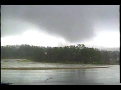 11/24/01 Argo, AL Tornado Video WBRC 6