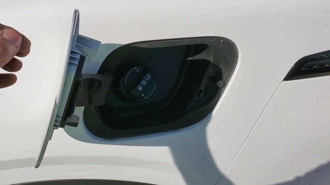 2023 & 2024 Kia Sportage How To Open Fuel Filler Door - Fill Gas Tank At Gasoline / Petrol Station