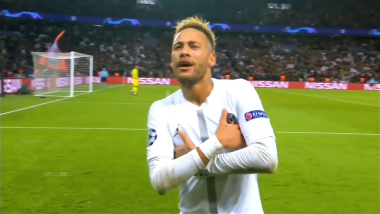 Neymar dancing to parado no bailao