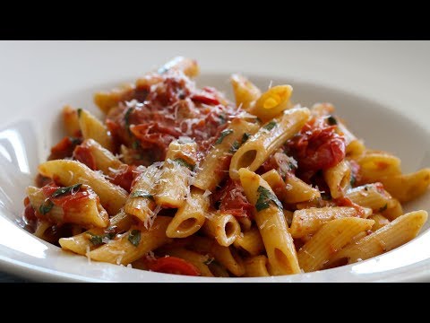 वीडियो: पके हुए टमाटर के साथ पास्ता