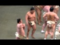 横綱白鵬登場！挨拶や水をつける関取衆、でも稀勢の里は．．．？（平成25年4月27日　公開稽古総見）