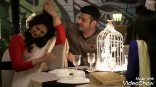 Divyanka Tripathi Deep Navel Slip