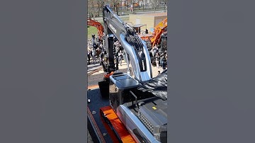 The next generation is here – and its heart beats orange. 🧡 #challengesaccepted #bauma