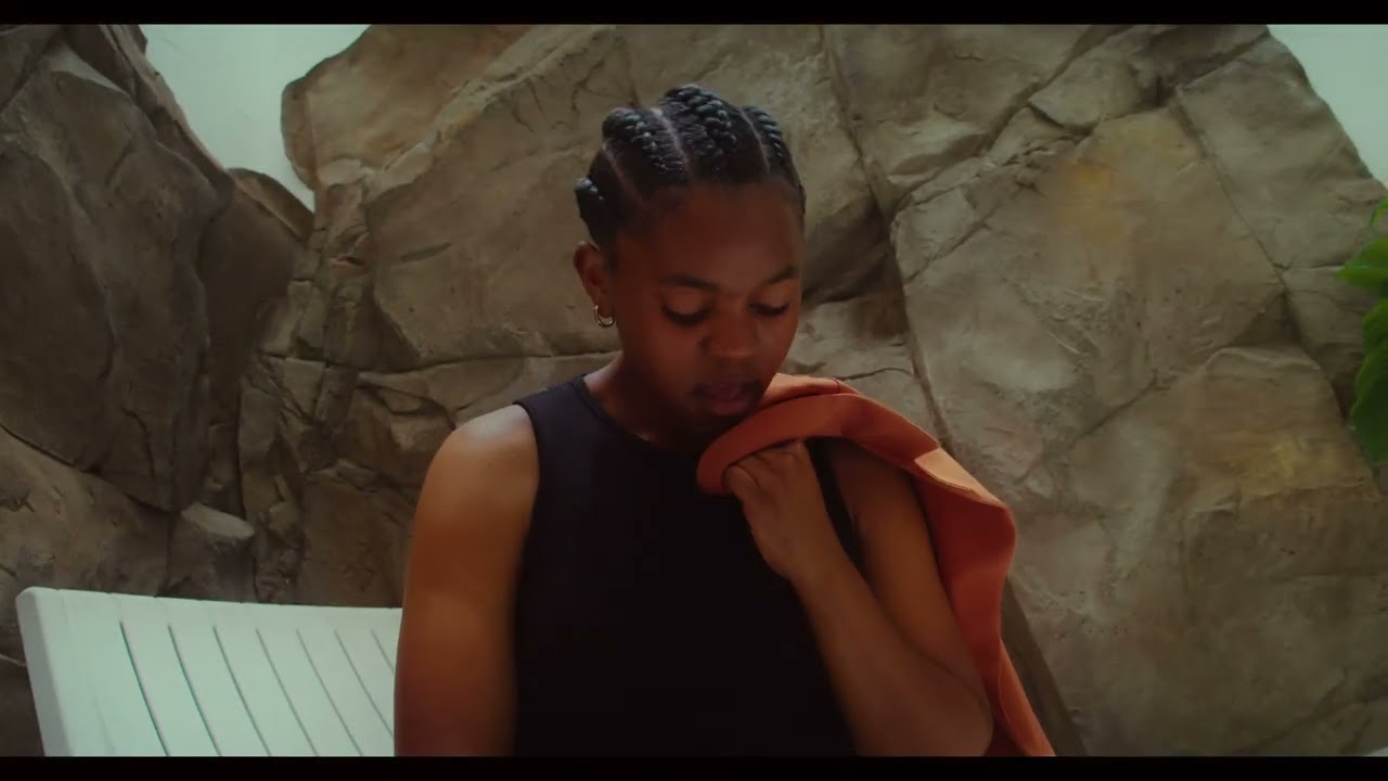 Midje La Mia_ Champions ( Oficial Video)