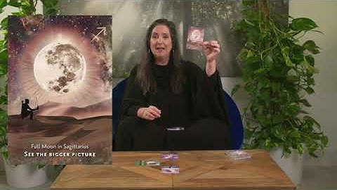Moonology Card Reading for 2022 | Yasmin Boland