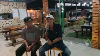 Ada yang mau duet sama Thomas Arya lagu Gugurnya bunga cinta di Taman Pucuak Merah Caffe ?