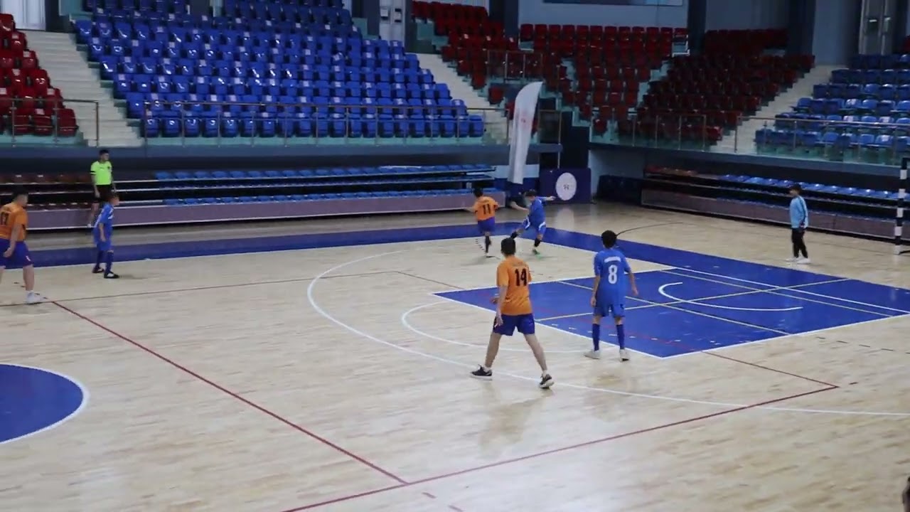 YILDIZ ERKEKLER FUTSAL  MAÇI !   Pakmaya Ortaokulu - Yunus Emre Ortaokulu