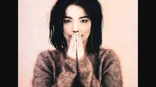 Björk - Crying