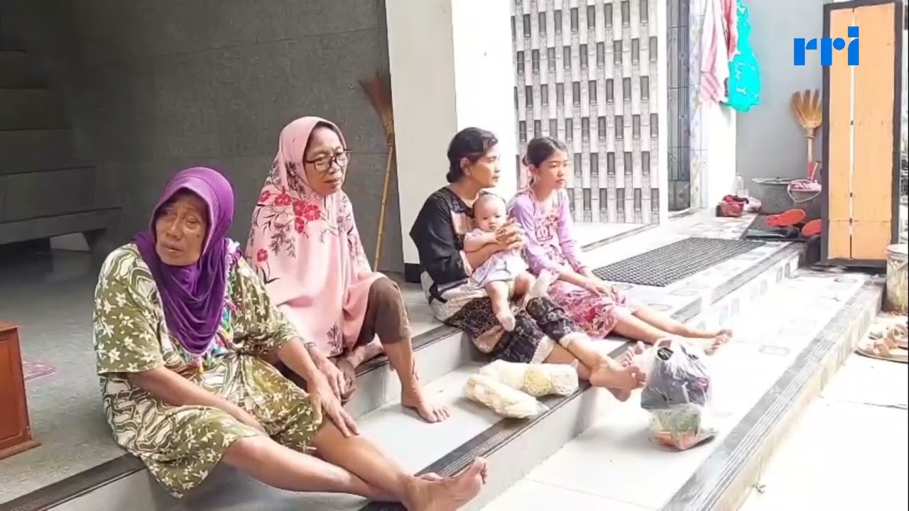 Sebulan Banjir, Warga Wonokerto Pekalongan Tetap Jalani Ramadan