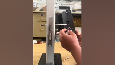 Hướng dẫn lắp đặt khóa vân tay cửa gỗ R1