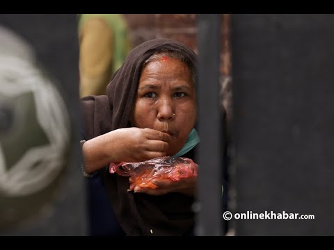 ठमेलमा राहत लिनेको भिड | Onlinekhabar.com
