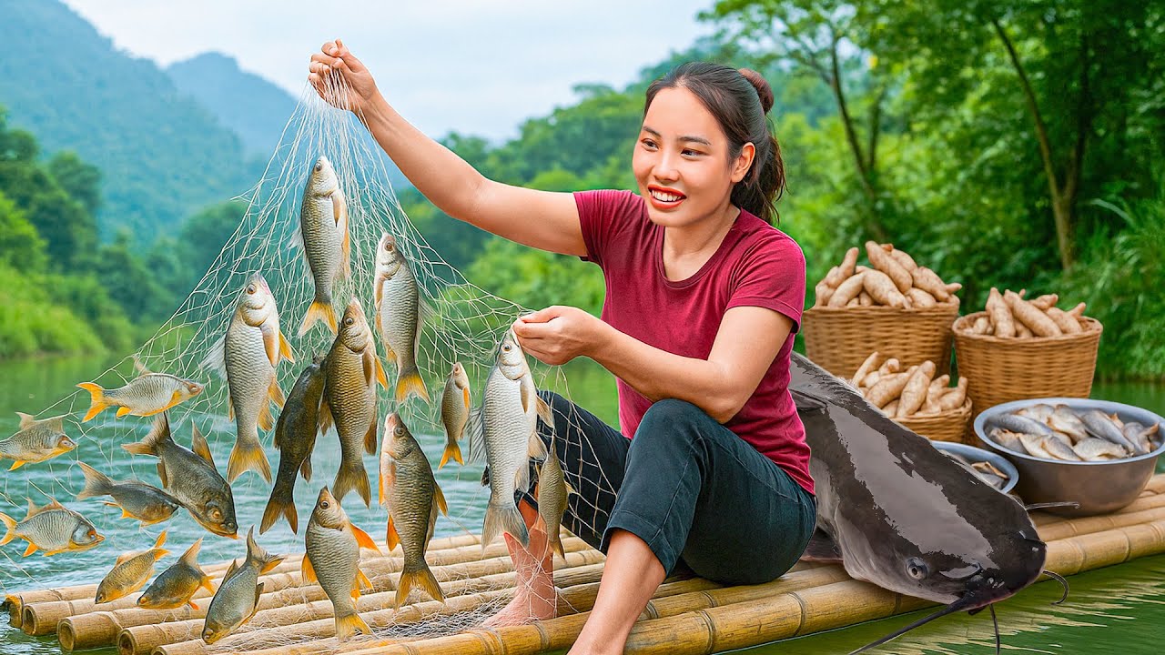 Harvest Giant School of Carp & Catfish by Hand using Net to Sell at the Market, Cook Food for Pigs