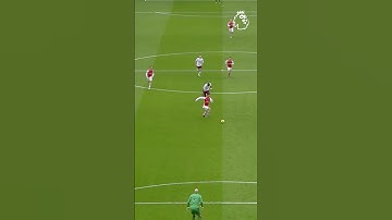 The assist or the goal ❓🤩 Ozil x Giroud