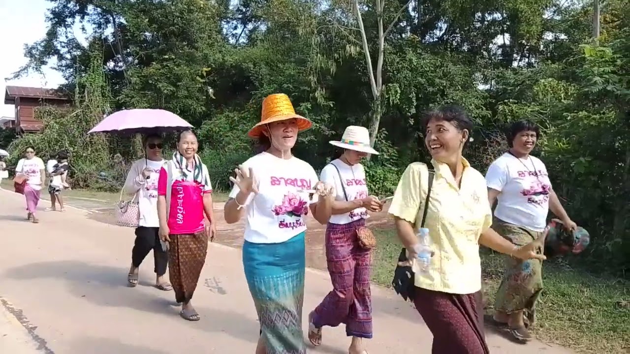 แห่กฐินสามัคคี 2568 วัดแจ่มอารมณ์ ต.ดงครั่งใหญ่ อ.เกษตรวิสัย จ.ร้อยเอ็ด  @จาแอ่นแดนอิสาณศิลป์ 