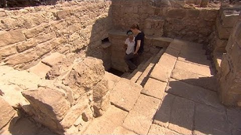 Searching the ancient ruins of Magdala