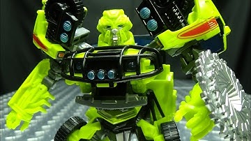 Studio Series Deluxe RATCHET: EmGo