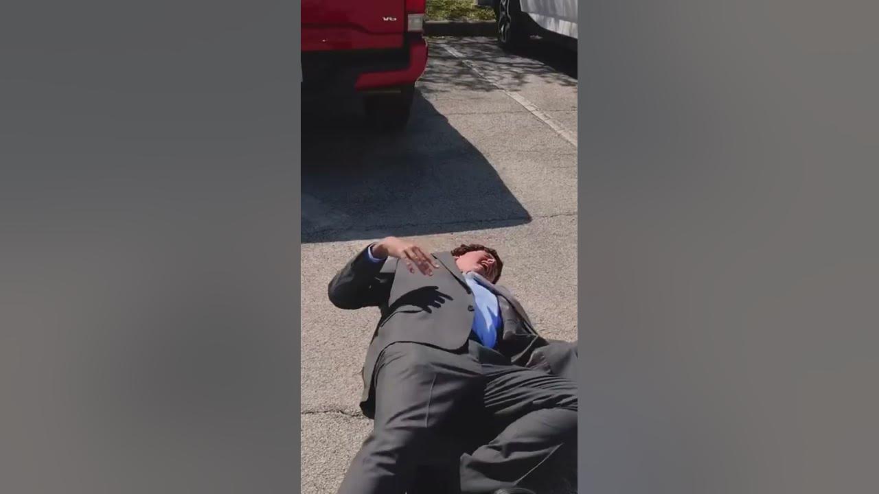 The Godfather parody! Sonny’s death scene - YouTube