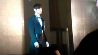 20110926 Jewelry Show Proper: Bride & Groom