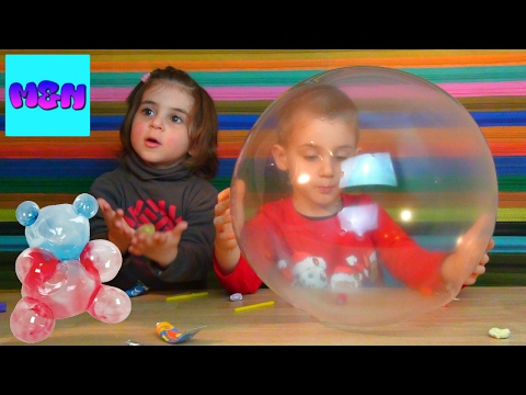 ბუშტები ფერადი ცომისგან, მათე და ნინა ბერავენ ბუშტებს   Crystal Ball   On fait des ballons nous même