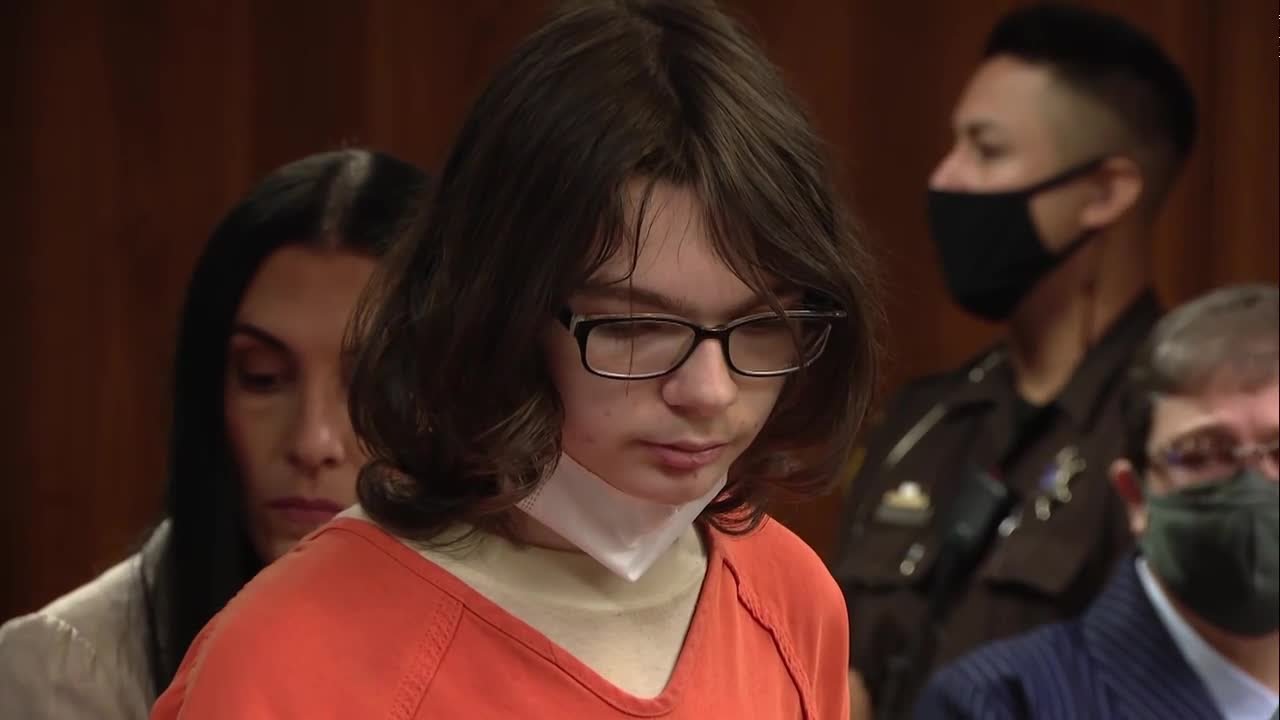Michigan teen pleads guilty to Oxford school shooting - YouTube