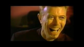 David Bowie interview on his Coke use (+ footage of "Ziggy" getting high in dressing room)