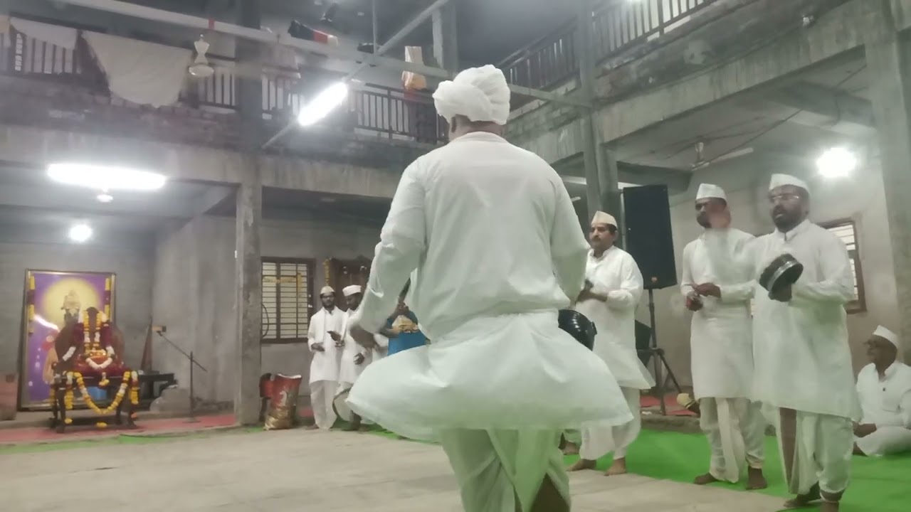 श्रावण शु ११ रोजीआदरनिय चंद्रशेखर महाराज यांचें चक्री भजन सोबत आदरनिय चैतन्य महाराज देगलूरकर व इतर