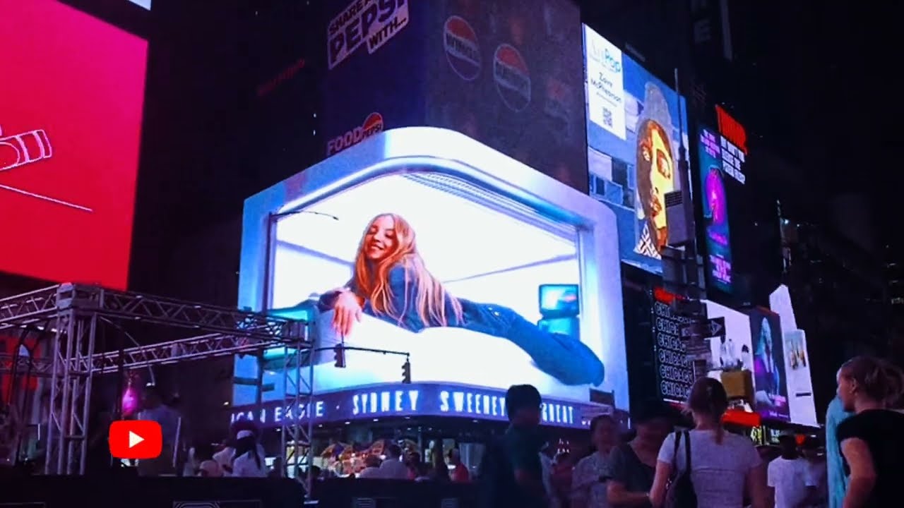 Sydney Sweeney 3D Billboard AD In Times Square.😳 