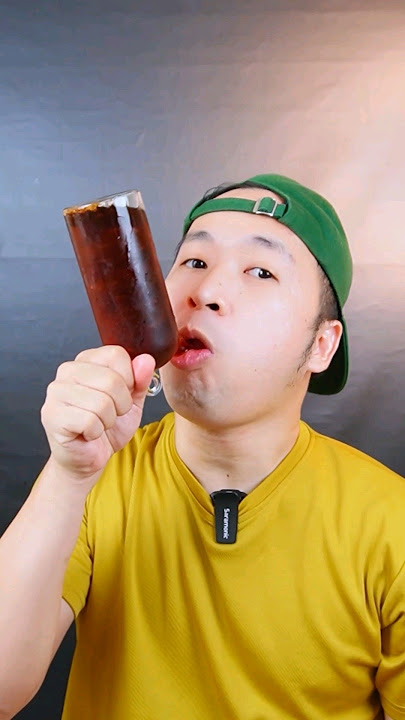 Pilih Teh Botol atau Teh Pucuk?? 🤔 ASMR Minum di Botol Unik🔮 #asmr #mukbang #drinkwater #esteh