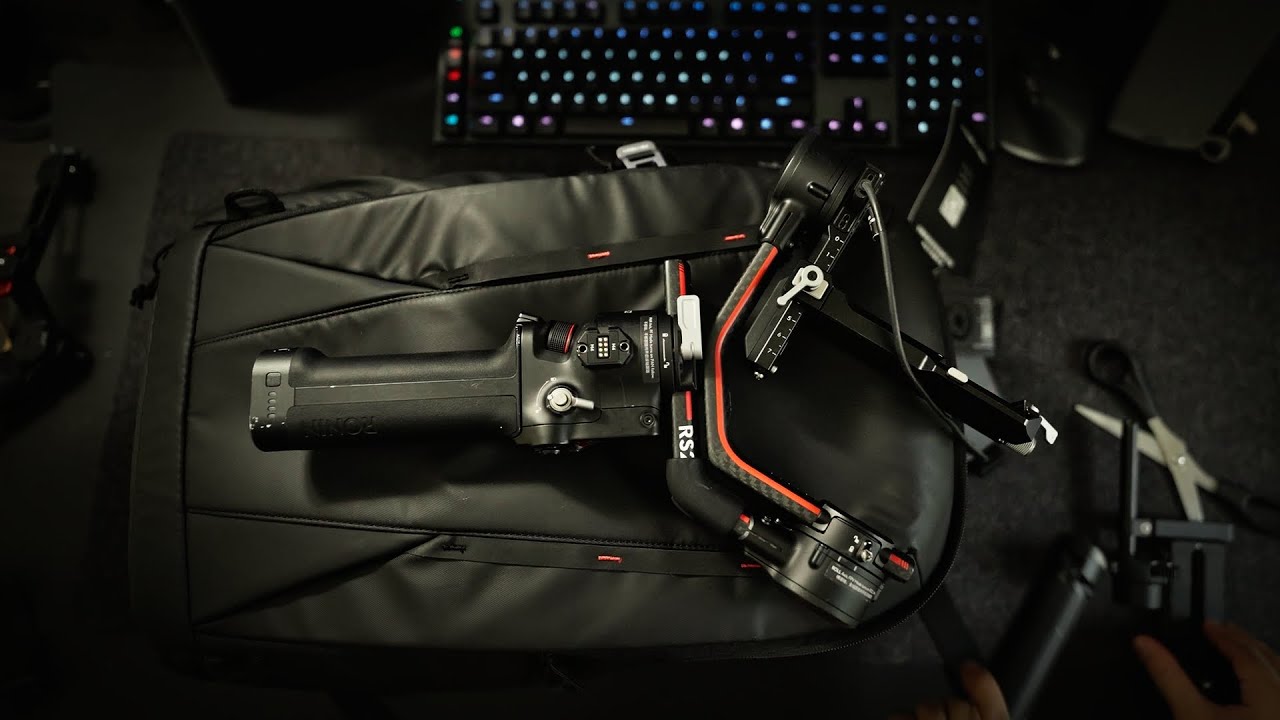 Gimble Rig Backpack RONIN GIMBAL BACKPACK - PGYTECH OneMo (25L) vs. OneMo Lite (22L) - YouTube