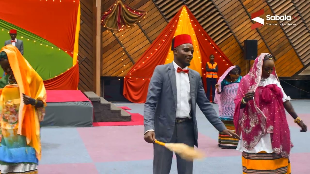 King of Tomburu and Queen of Rogusu Dance contest