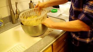 Dehulling broccoli sprouts with a salad spinner