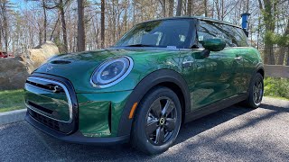 FIRST LOOK: 2022 MINI Cooper SE by South Shore MINI 20,788 views 3 years ago 10 minutes, 42 seconds