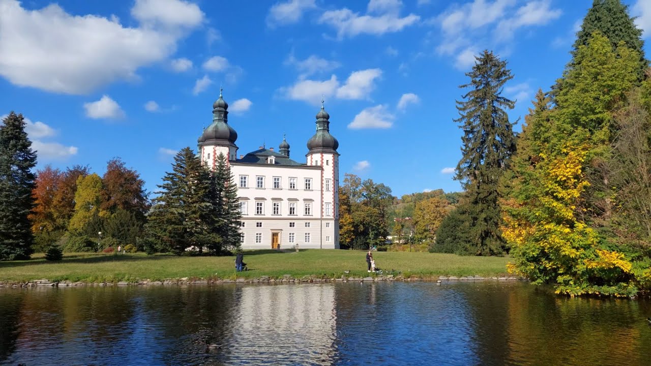 Vrchlabí-Podzimní Zámecký park 2022 4K