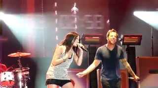 Simple Plan - Jet Lag ft. Marie-Mai (LIVE FEQ Quebec 2011) HD