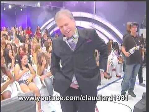 HILÁRIO: Calça de Silvio Santos cai durante seu programa