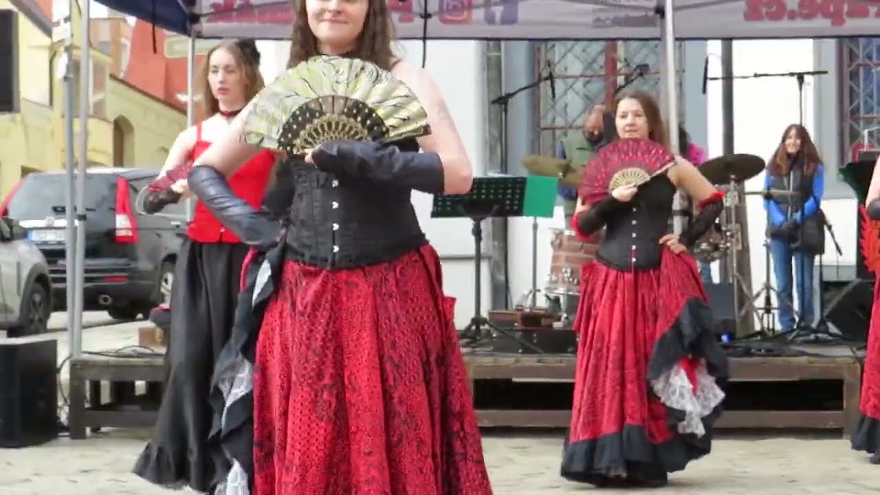 Skupina Ištar - Kankán