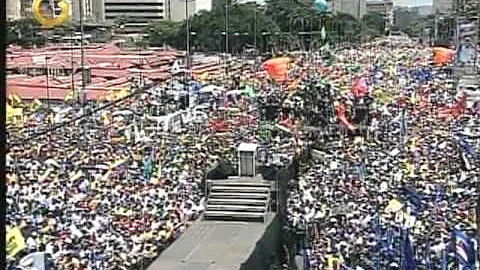As fue el cierre de campaa de Capriles en Caracas ...