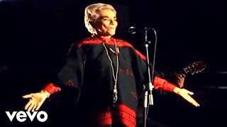 Video thumbnail of "Chavela Vargas - Volver, Volver (en vivo)"