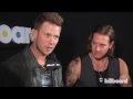 Capture de la vidéo Florida Georgia Line & Nelly Backstage Q&A At The 2013 Amas