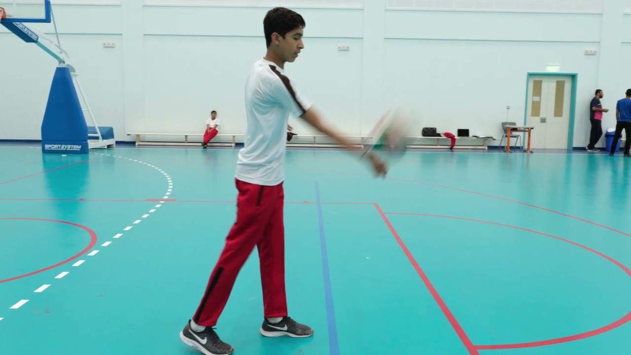 الارسال من اسفل في كرة الطائرة