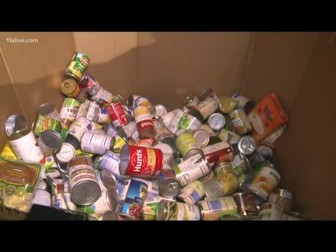 Students from Pepperell Middle School in Rome drop off 11K cans to Can-A-Thon