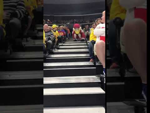 Créations Animation Mascottes Duckly In Stairs In Copenhagen Denmark IIHF 2018